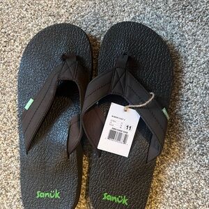 Sanuk Dark Brown Flip Flops
